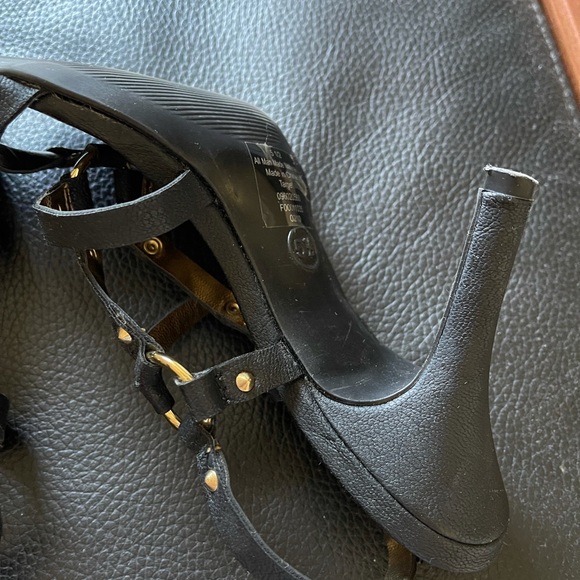 Cynthia Vincent for target heels - Picture 5 of 6